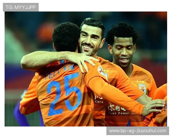 团队默契与精准配合打造完美衔接射门技巧提升球队进攻效率 团队默契与精准配合打造完美衔接射门技巧提升球队进攻效率